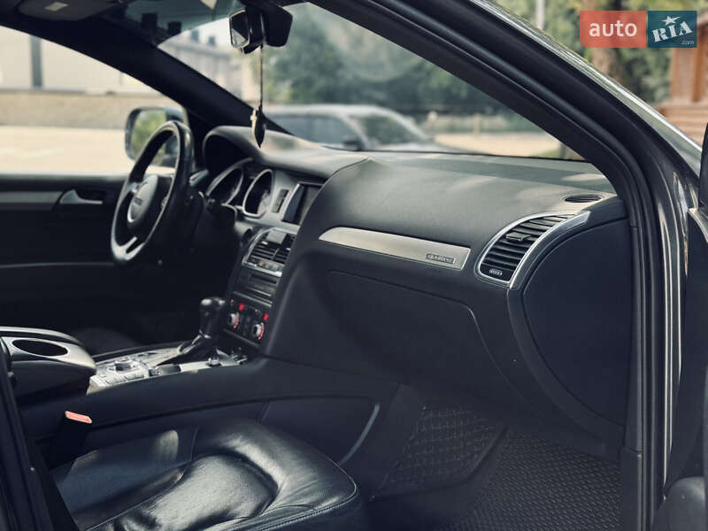 Внедорожник / Кроссовер Audi Q7 2013 в Тернополе