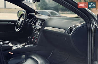 Внедорожник / Кроссовер Audi Q7 2013 в 