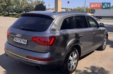 Позашляховик / Кросовер Audi Q7 2012 в 