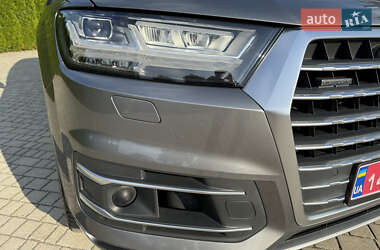 Внедорожник / Кроссовер Audi Q7 2017 в 