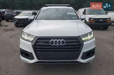 Внедорожник / Кроссовер Audi Q7 2018 в 