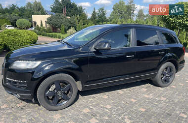 Внедорожник / Кроссовер Audi Q7 2015 в 