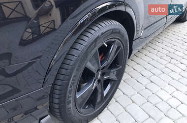 Внедорожник / Кроссовер Audi Q7 2015 в 