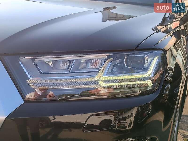 Позашляховик / Кросовер Audi Q7 2018 в Харкові