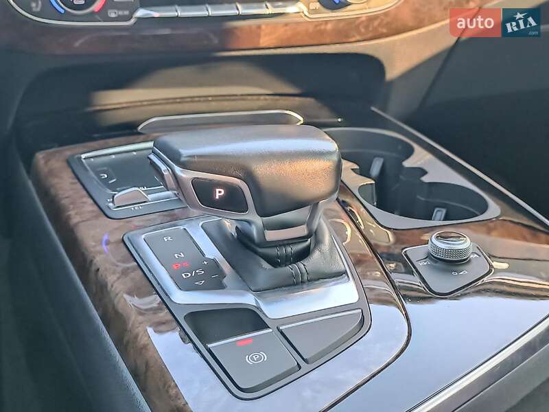 Позашляховик / Кросовер Audi Q7 2018 в Харкові