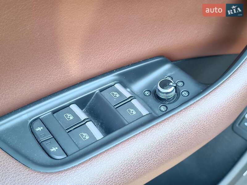 Позашляховик / Кросовер Audi Q7 2018 в Харкові
