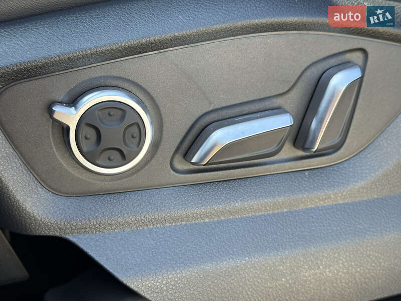Внедорожник / Кроссовер Audi Q7 2017 в Киеве