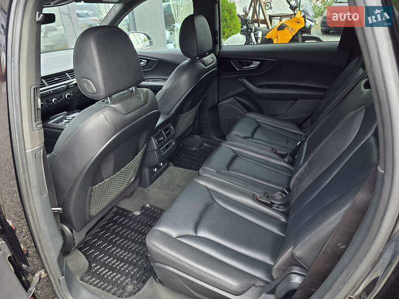 Внедорожник / Кроссовер Audi Q7 2018 в Тернополе