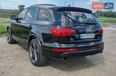 Позашляховик / Кросовер Audi Q7 2015 в 