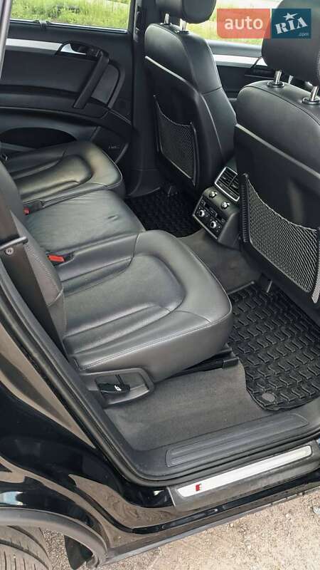 Внедорожник / Кроссовер Audi Q7 2015 в Киеве