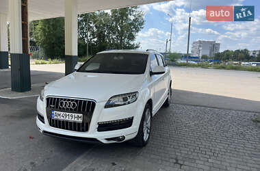 Внедорожник / Кроссовер Audi Q7 2011 в 