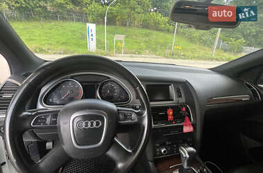 Внедорожник / Кроссовер Audi Q7 2011 в 