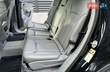 Внедорожник / Кроссовер Audi Q7 2018 в 