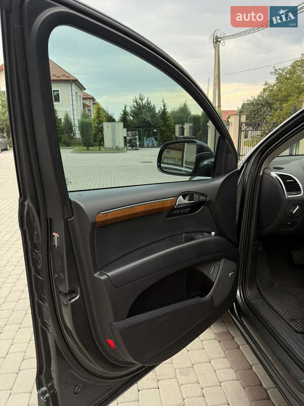Внедорожник / Кроссовер Audi Q7 2012 в Шептицькому