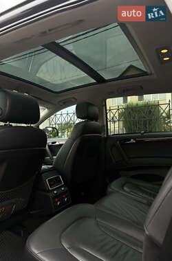 Внедорожник / Кроссовер Audi Q7 2012 в 