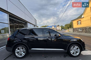 Внедорожник / Кроссовер Audi Q7 2015 в 