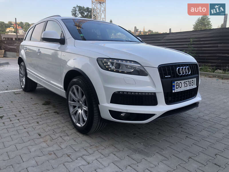 Внедорожник / Кроссовер Audi Q7 2011 в Черновцах