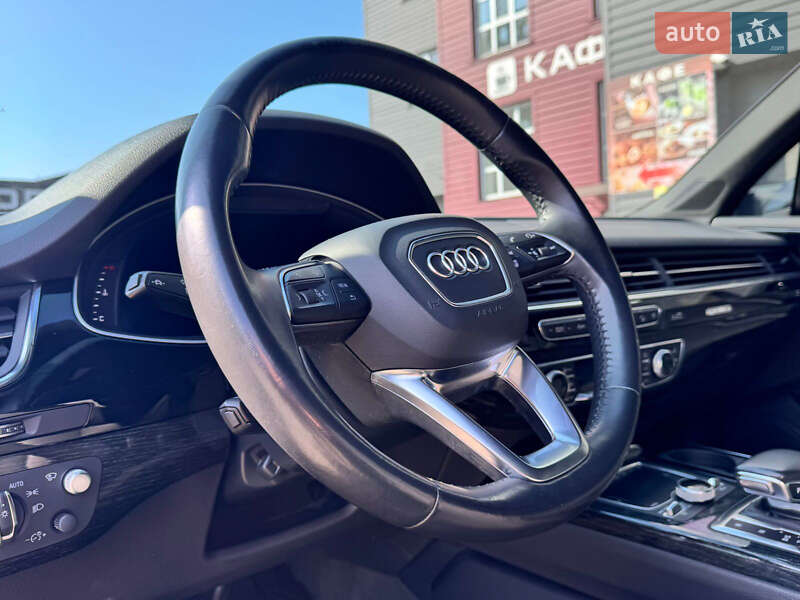 Внедорожник / Кроссовер Audi Q7 2018 в Киеве