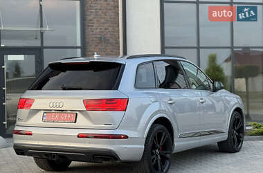 Внедорожник / Кроссовер Audi Q7 2019 в 