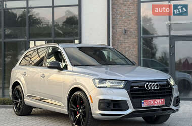 Внедорожник / Кроссовер Audi Q7 2019 в 