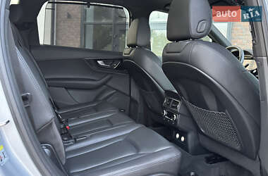 Внедорожник / Кроссовер Audi Q7 2019 в 