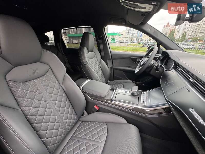 Внедорожник / Кроссовер Audi Q7 2024 в Киеве