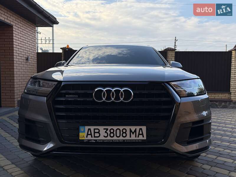 Внедорожник / Кроссовер Audi Q7 2017 в Виннице