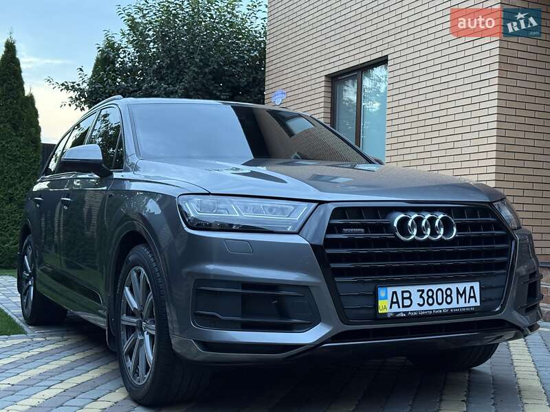 Внедорожник / Кроссовер Audi Q7 2017 в Виннице