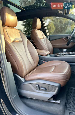 Внедорожник / Кроссовер Audi Q7 2017 в 