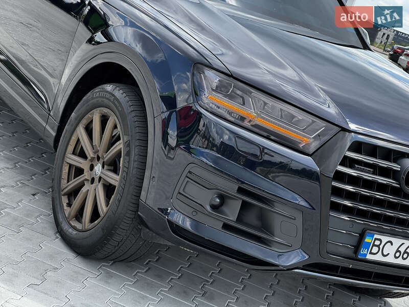 Внедорожник / Кроссовер Audi Q7 2016 в Львове