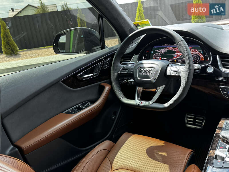 Внедорожник / Кроссовер Audi Q7 2016 в Львове