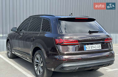 Внедорожник / Кроссовер Audi Q7 2020 в 