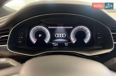 Внедорожник / Кроссовер Audi Q7 2021 в 