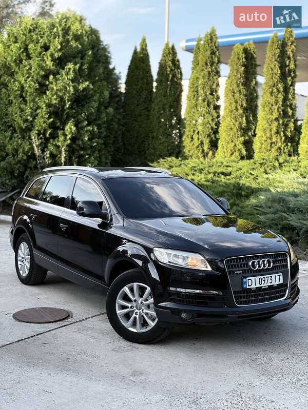Внедорожник / Кроссовер Audi Q7 2006 в Смеле