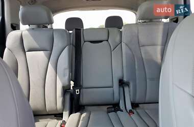 Внедорожник / Кроссовер Audi Q7 2017 в 