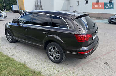 Внедорожник / Кроссовер Audi Q7 2011 в 