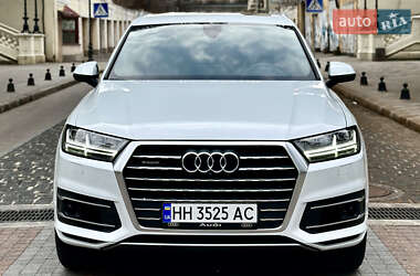 Внедорожник / Кроссовер Audi Q7 2019 в 