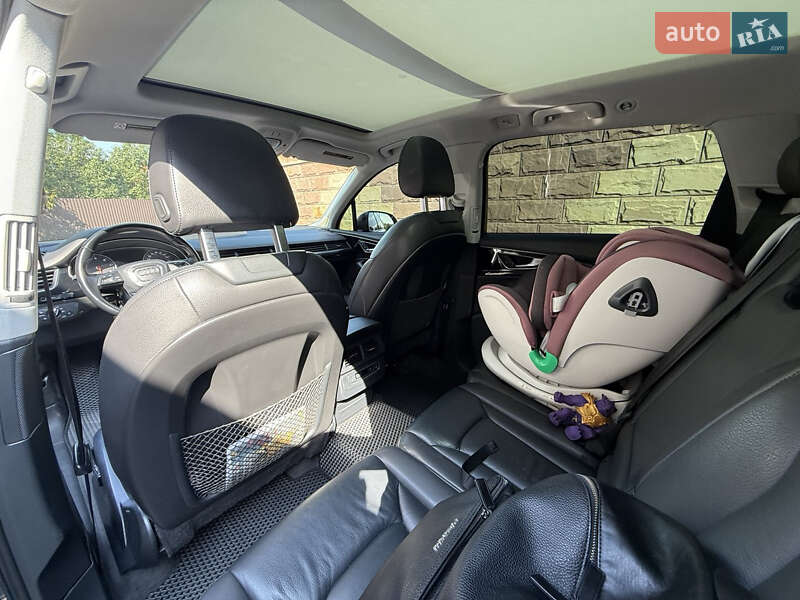 Внедорожник / Кроссовер Audi Q7 2015 в Ивано-Франковске