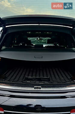 Внедорожник / Кроссовер Audi Q7 2015 в 