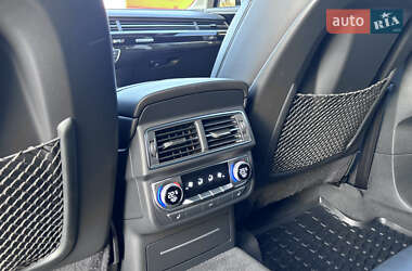 Внедорожник / Кроссовер Audi Q7 2017 в 
