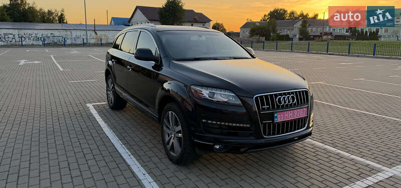 Внедорожник / Кроссовер Audi Q7 2013 в 