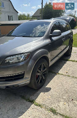 Внедорожник / Кроссовер Audi Q7 2012 в 