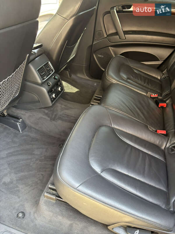 Позашляховик / Кросовер Audi Q7 2012 в Броварах