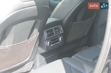 Внедорожник / Кроссовер Audi Q7 2015 в 