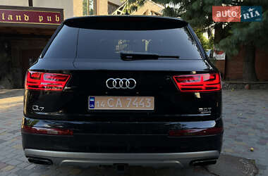 Внедорожник / Кроссовер Audi Q7 2018 в 