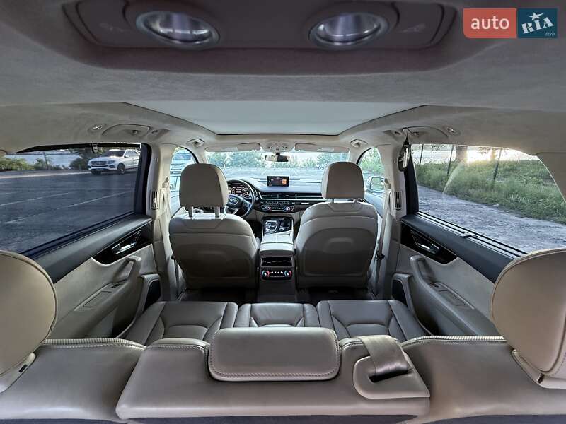 Внедорожник / Кроссовер Audi Q7 2016 в Киеве