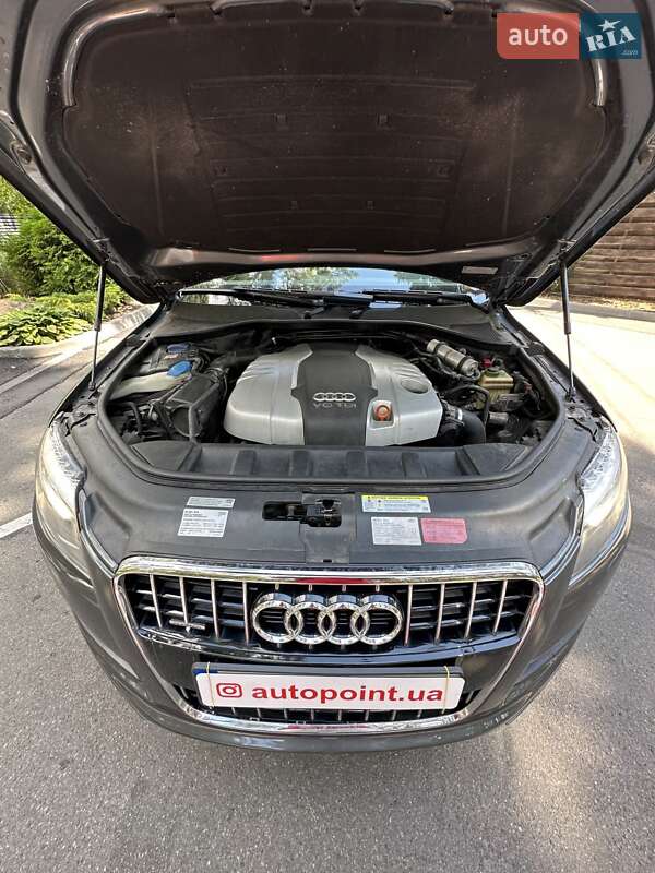 Внедорожник / Кроссовер Audi Q7 2013 в Белогородке