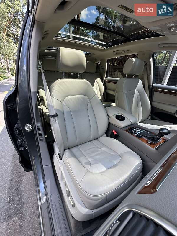 Внедорожник / Кроссовер Audi Q7 2013 в Белогородке