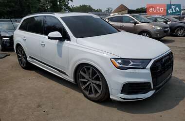 Внедорожник / Кроссовер Audi Q7 2022 в 