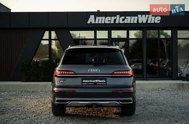 Внедорожник / Кроссовер Audi Q7 2021 в 